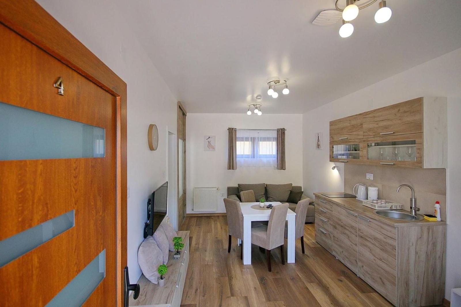 Anro Apartment Палич Екстериор снимка