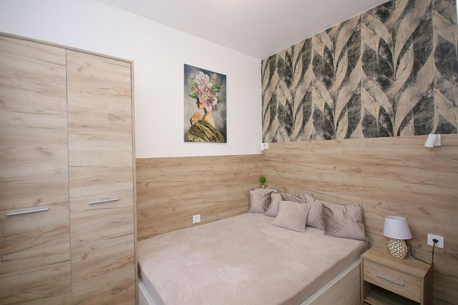 Anro Apartment Палич Екстериор снимка